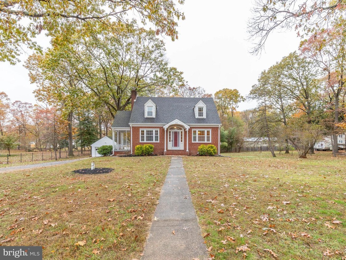 Primary Photo - 8444 Alvin Rd