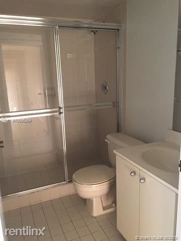 Foto del edificio - 8888 SW 131st Ct