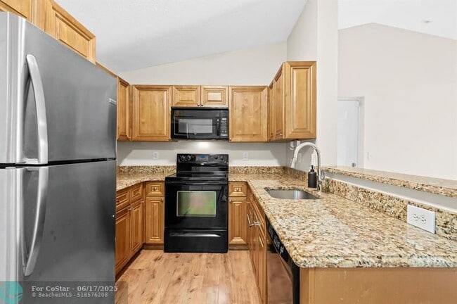 Building Photo - 5550 NW 61st St