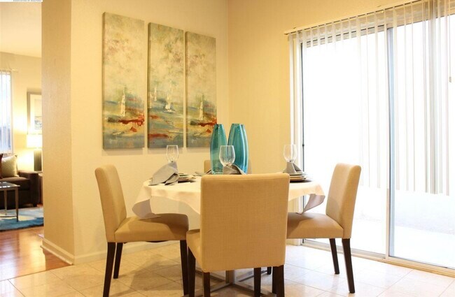 Foto del edificio - 2213 Wigeon Ct