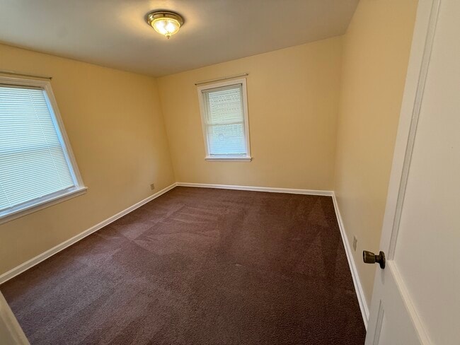 Building Photo - 14805 Reddington Ave