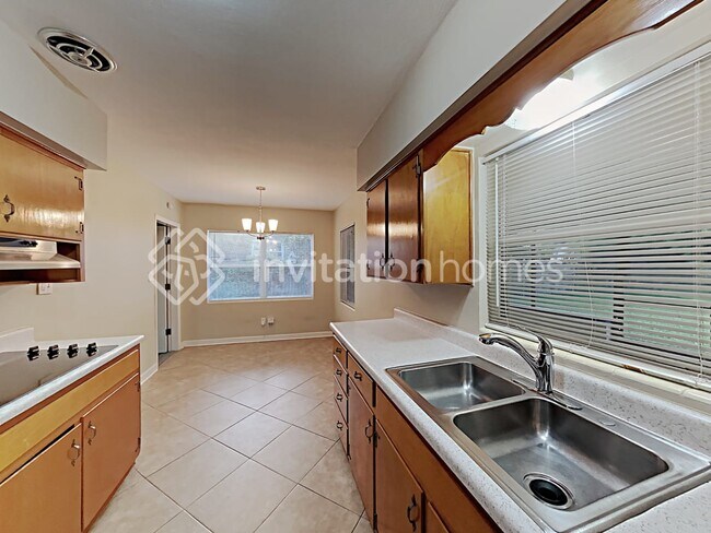 Building Photo - 740 Baltimore Dr