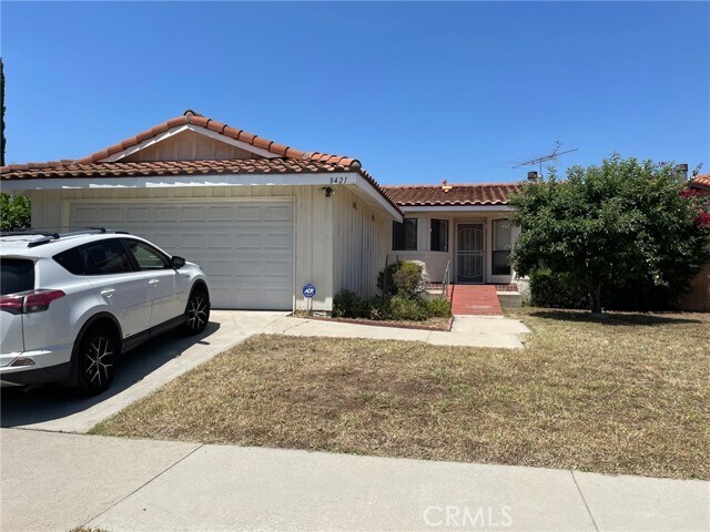 Foto principal - 8421 Kelvin Ave