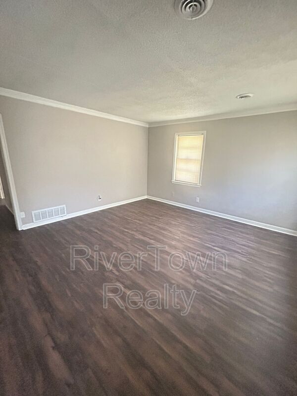 Photo - 1491 Hamilton St House