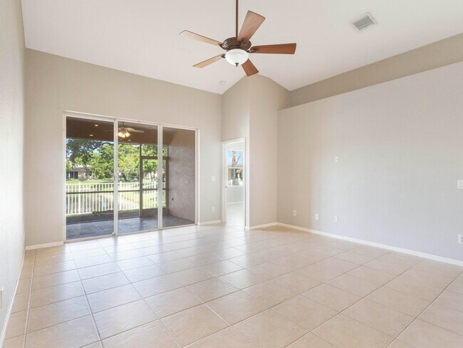 Foto del edificio - 219 Coral Trace Ln