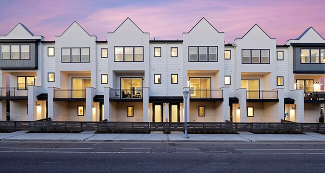 Building Photo - 11431 Colony Row