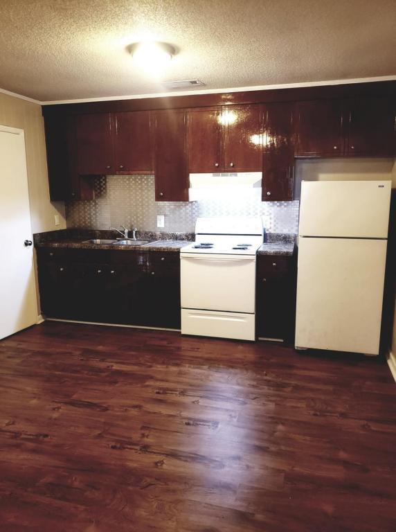 Foto del edificio - 4124 Ayers Rd