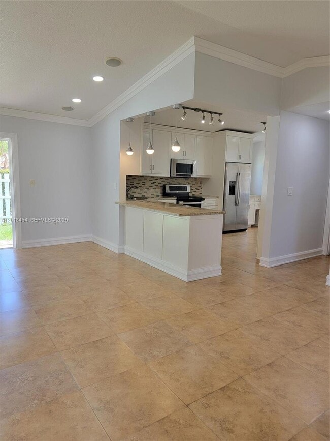 Foto del edificio - 14115 Langley Pl