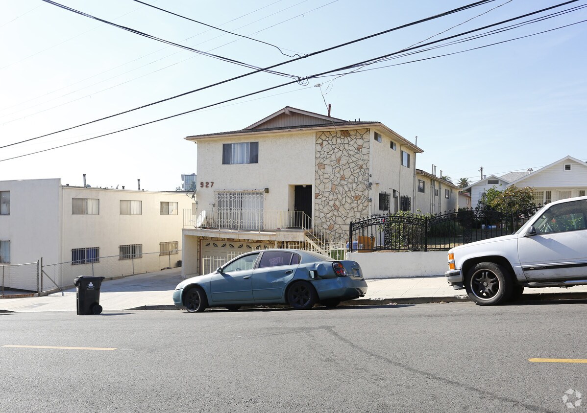 Building Photo - 927 Centennial St