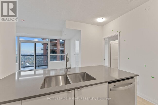 Building Photo - 3260 Sheppard Ave E