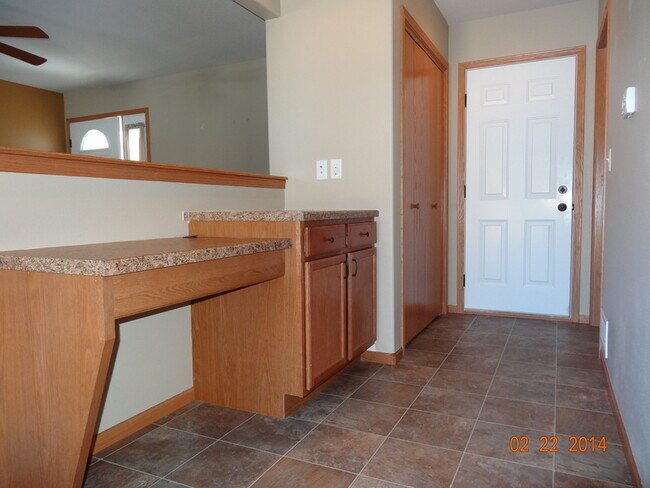 Building Photo - 3410 Crown Ct