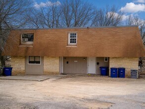 Building Photo - 6257 Manor Rd