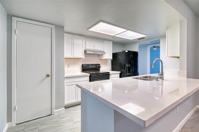 Foto del edificio - 2307 Clearwood Ct