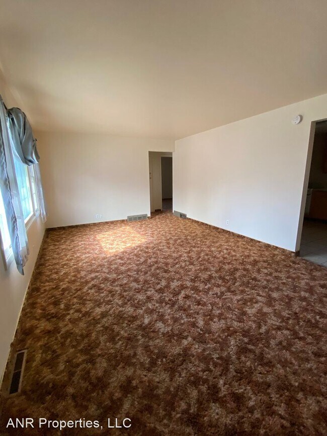 Building Photo - 3 br, 2 bath House - 156 N 9th Ave