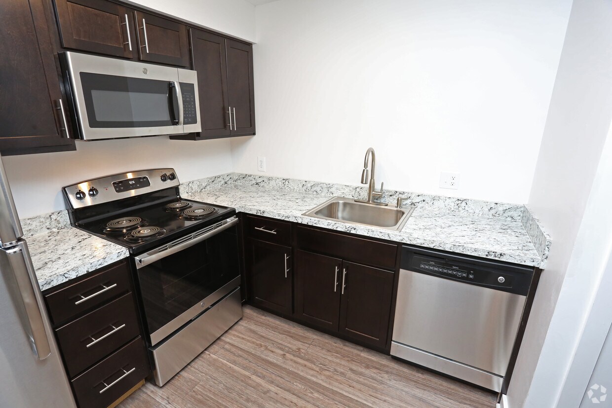 Cardinal Village Apartments Louisville Ky 1br 1ba 575 Sf Kitchen Cardinal Village Apartments