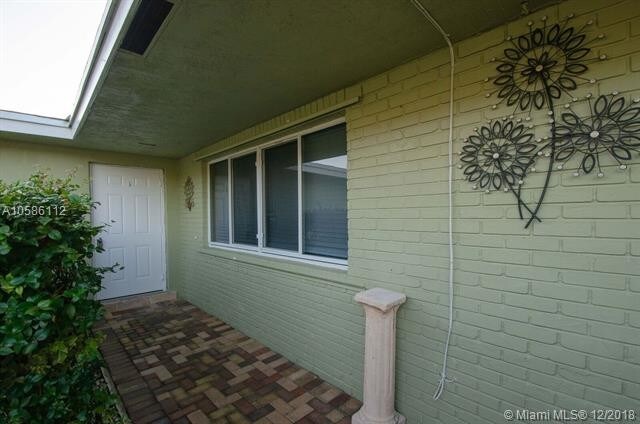 Foto del edificio - 7040 NW 16th St