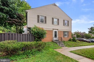Building Photo - 3351 Buehler Ct