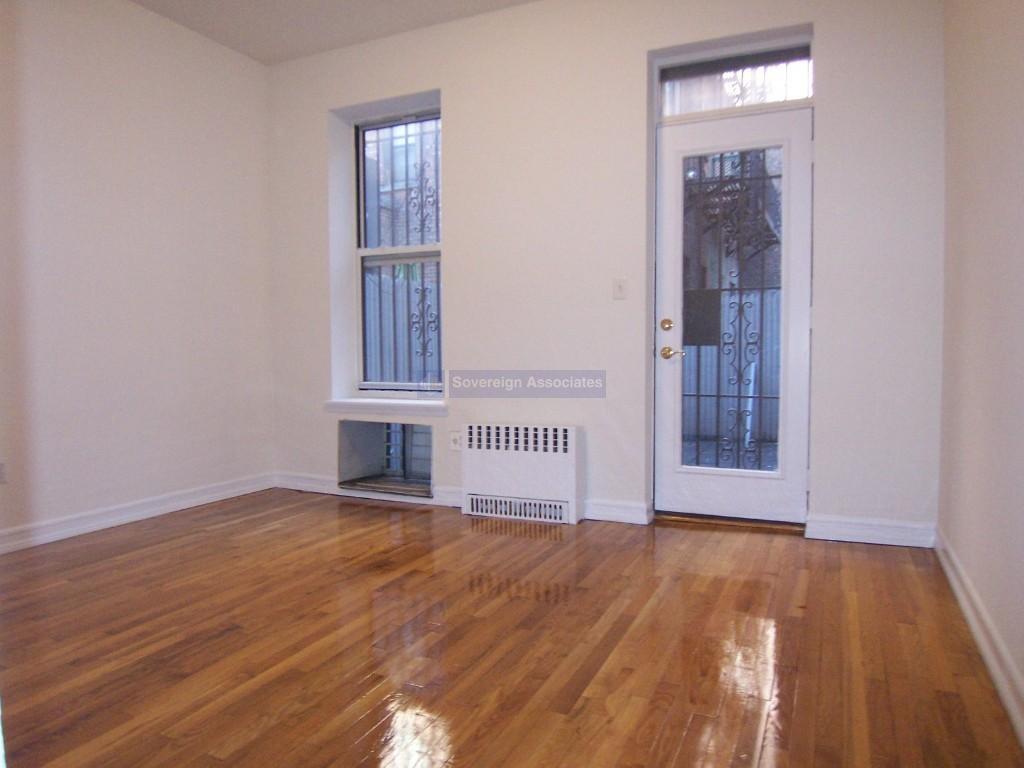 Primary Photo - 746 Tenth Avenue