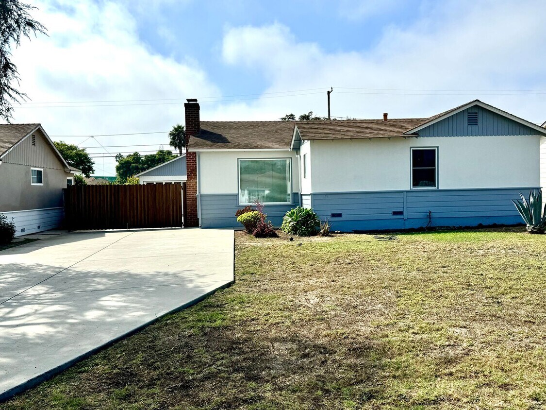 Primary Photo - Remodeled Single Story Home!