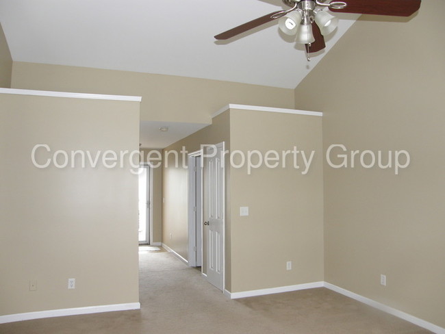 Building Photo - 110 Tralee Ln
