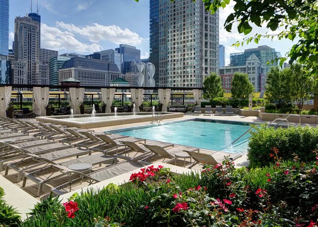 Foto del edificio - 68 W Hubbard St