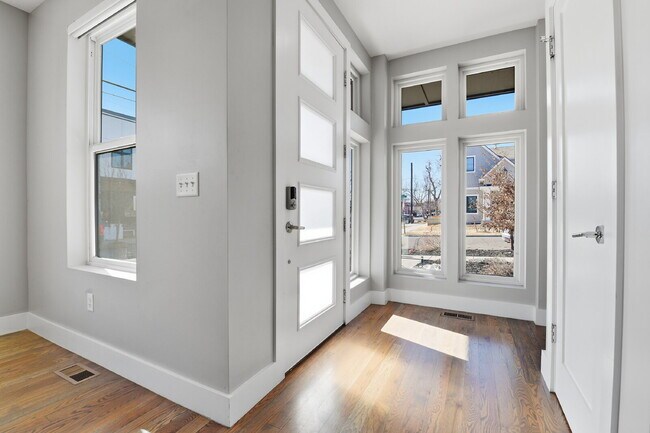 Photo - $5,740.95, $300 off the first month's rent, 4 Beds - 5 Bath, Townhouse in Denver with Office!