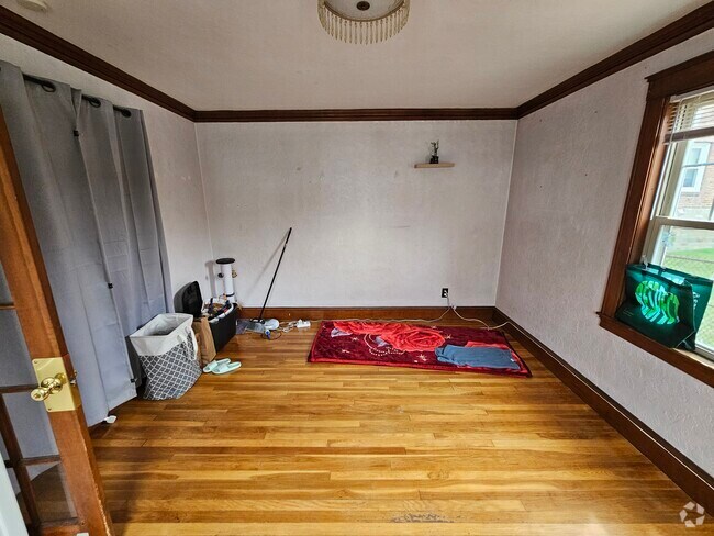 Building Photo - 58 Winship St