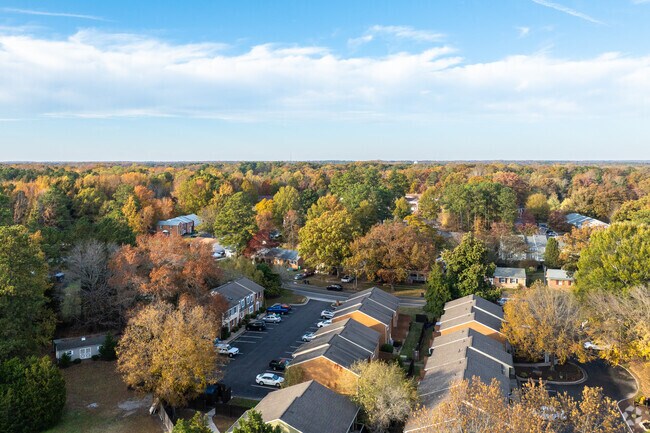 Imagen alternativa de la comunidad - Colony Wood Townhomes