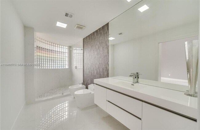 Foto del edificio - 14401 SW 63rd St