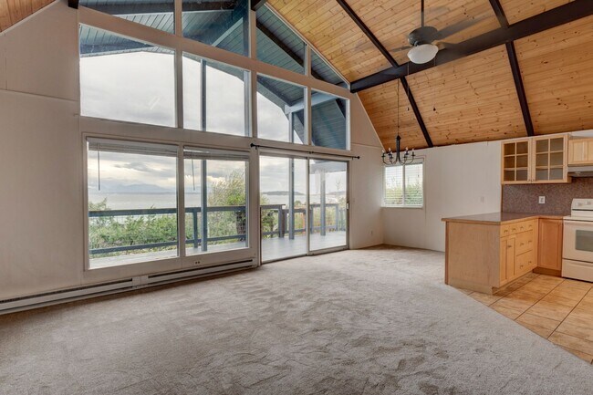 Foto del edificio - 2 Bedroom + Loft Cottage with Puget Sound ...