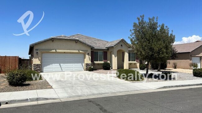 Building Photo - 4 Bed, 2 Bath Hesperia Home!!!!!