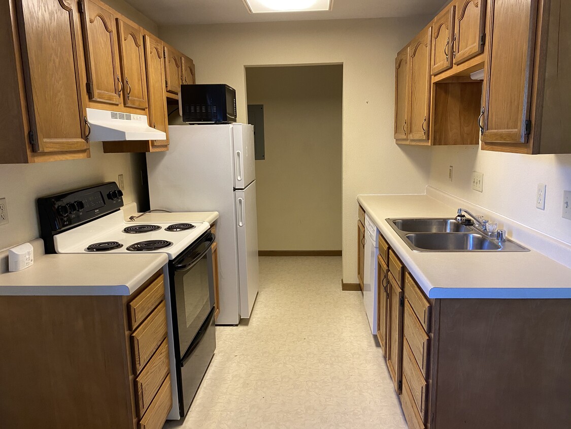 Primary Photo - 830 N Thompson Dr