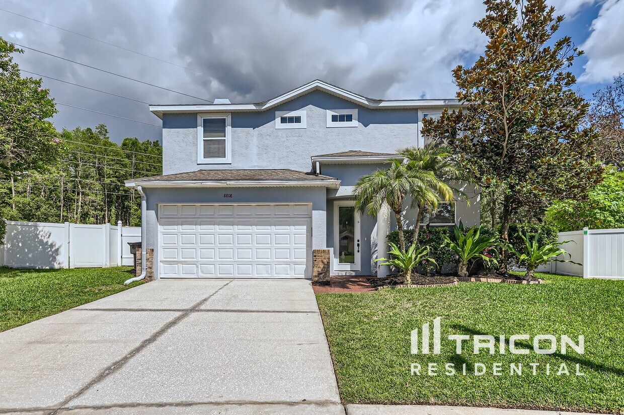 Building Photo - 8808 Bayaud Dr