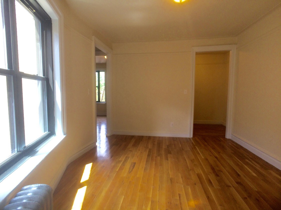 Living Room - 44 Seaman Ave