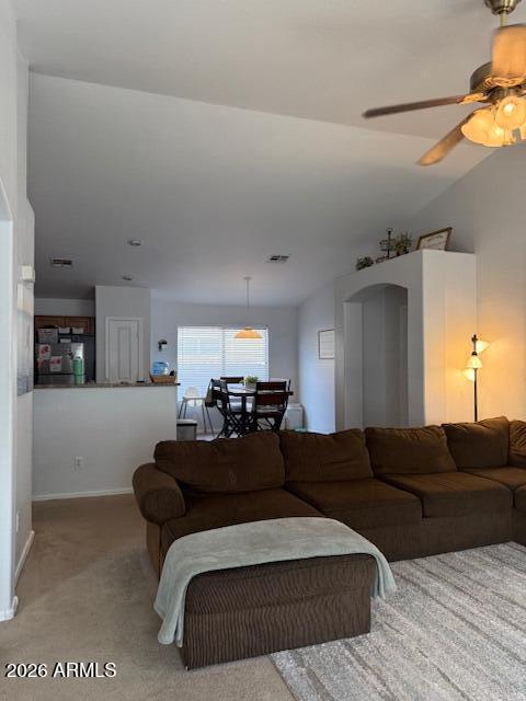 Foto del edificio - 1314 E Ash Rd