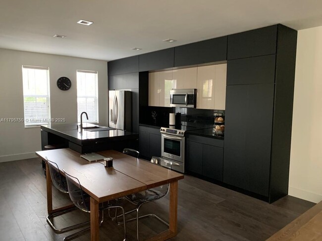 Foto del edificio - 10727 NW 75th Terrace