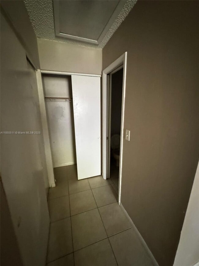 Foto del edificio - 6023 10th Ave N