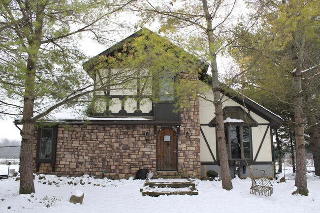 Building Photo - 4585 Homer Rd NW