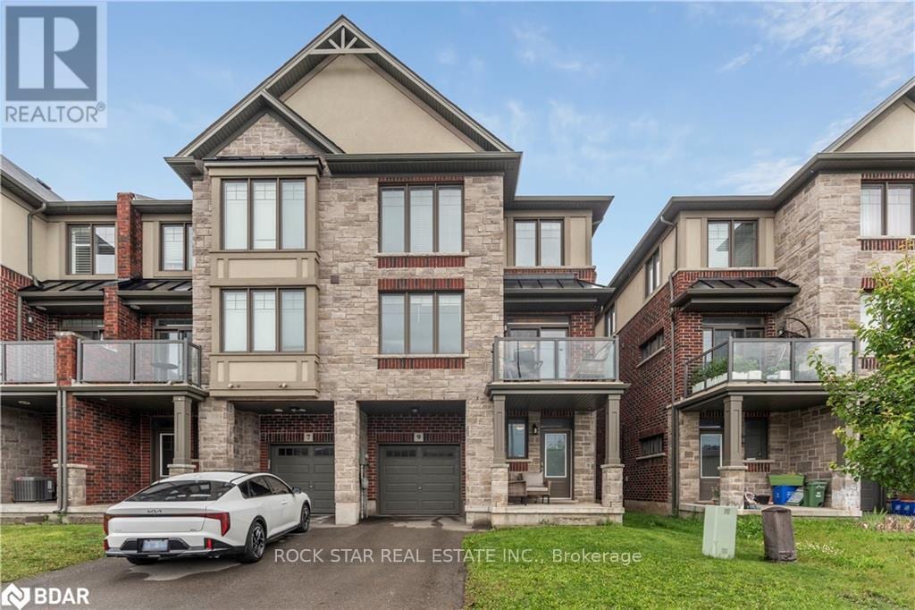 Primary Photo - 9 Dodman Cres