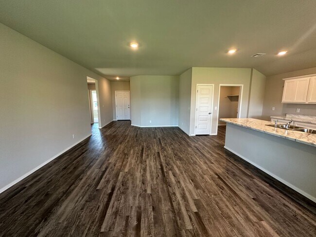 Building Photo - New contruction BIXBY