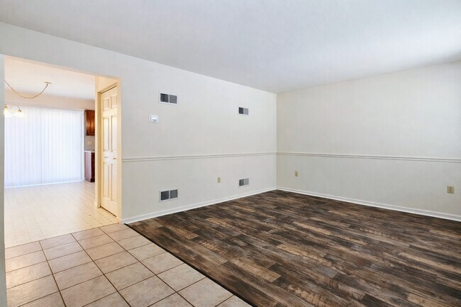 Foto del edificio - 83 Brookfield Rd