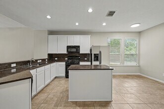 Building Photo - 79 Chipwyck Way