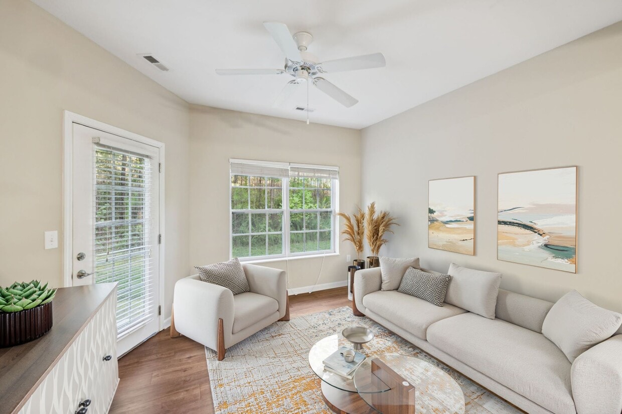 The Evergreen - 2 Bed / 1 Bath - 1,089-1,105 Sq.Ft. - Brookes Edge