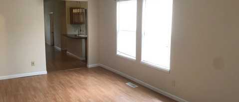 Building Photo - 203 N Grove St