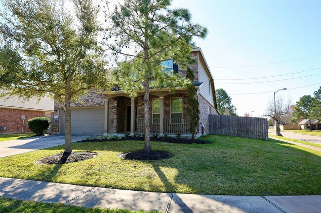 Foto del edificio - 24339 Goodwin Dr
