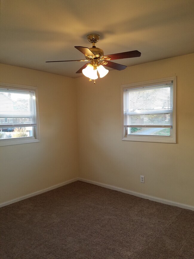 Bedroom 1 - 116 E 35th St