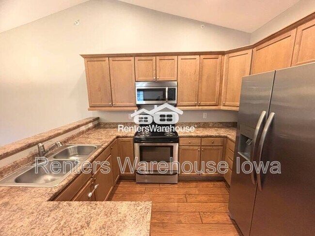 Foto del edificio - 2000 Meadow Ct