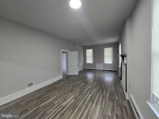 Foto del edificio - 5526 N Mascher St