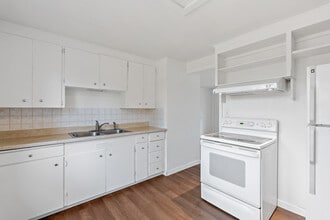 Building Photo - 10617 Addison St SW
