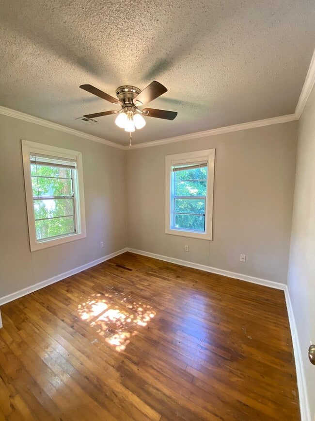 Foto del edificio - Cute 3 Bed 1 Bath Near Tinker AFB